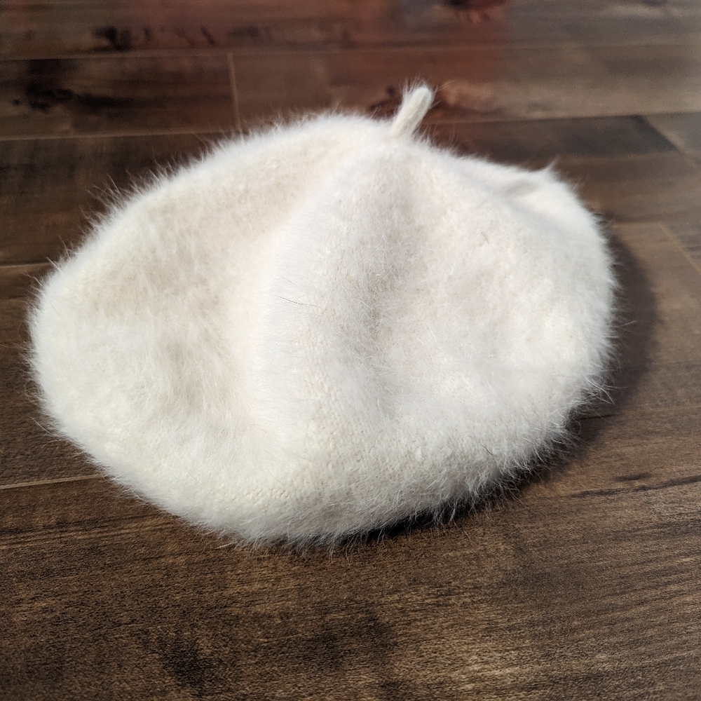 Cashmere wool beret
